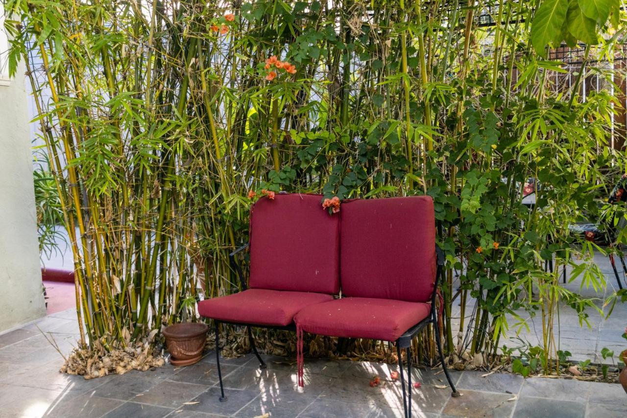Hollywood Hills Suites Los Angeles Exterior foto